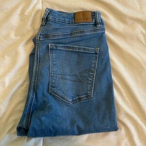 Women’s American eagle jeans
